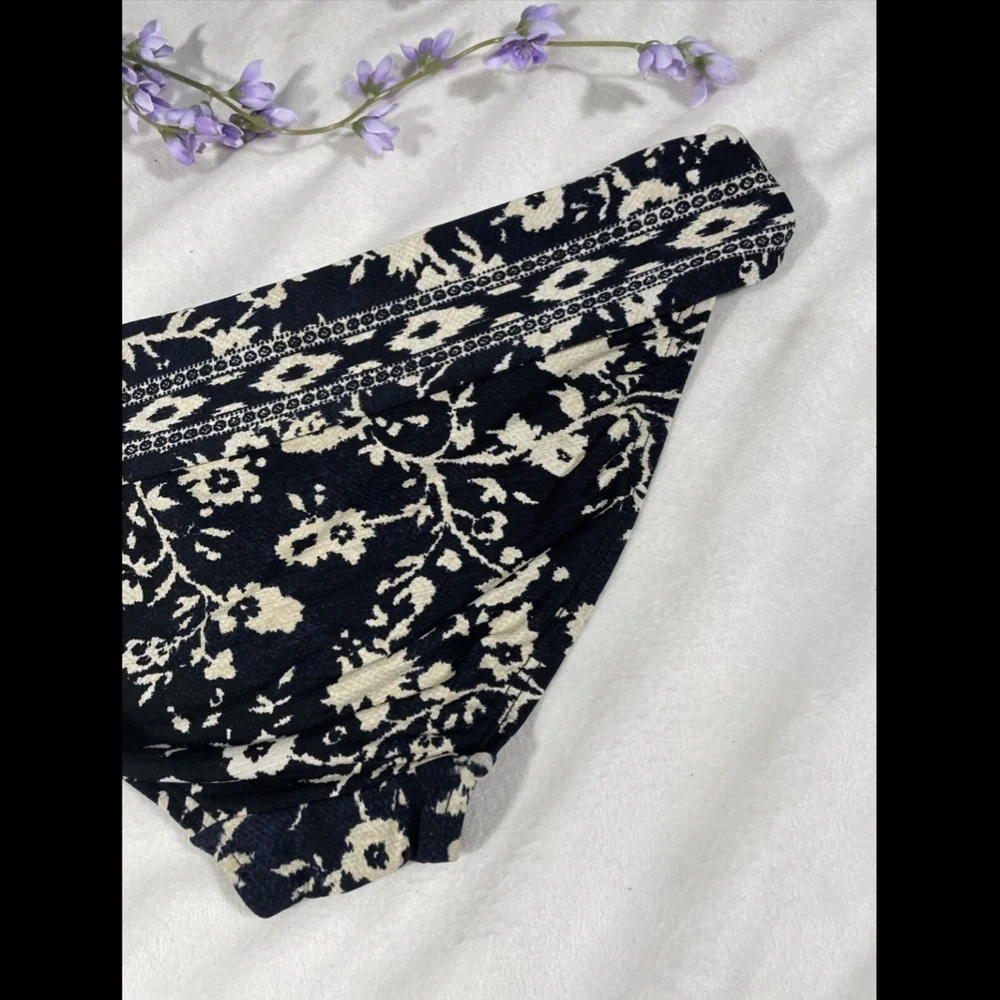 NEW Robin Piccone Flora Twist Ikat‎ Bikini Bottom Blue/Cream [SZ Small ]